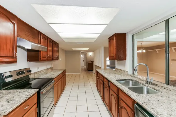 $1,695 | 15619 Loma Verde Drive, Houston, TX 77083