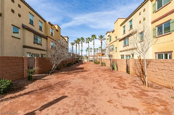 $396,000 | 1525 Spiced Wine Avenue, Unit 17105, Henderson, NV 89074