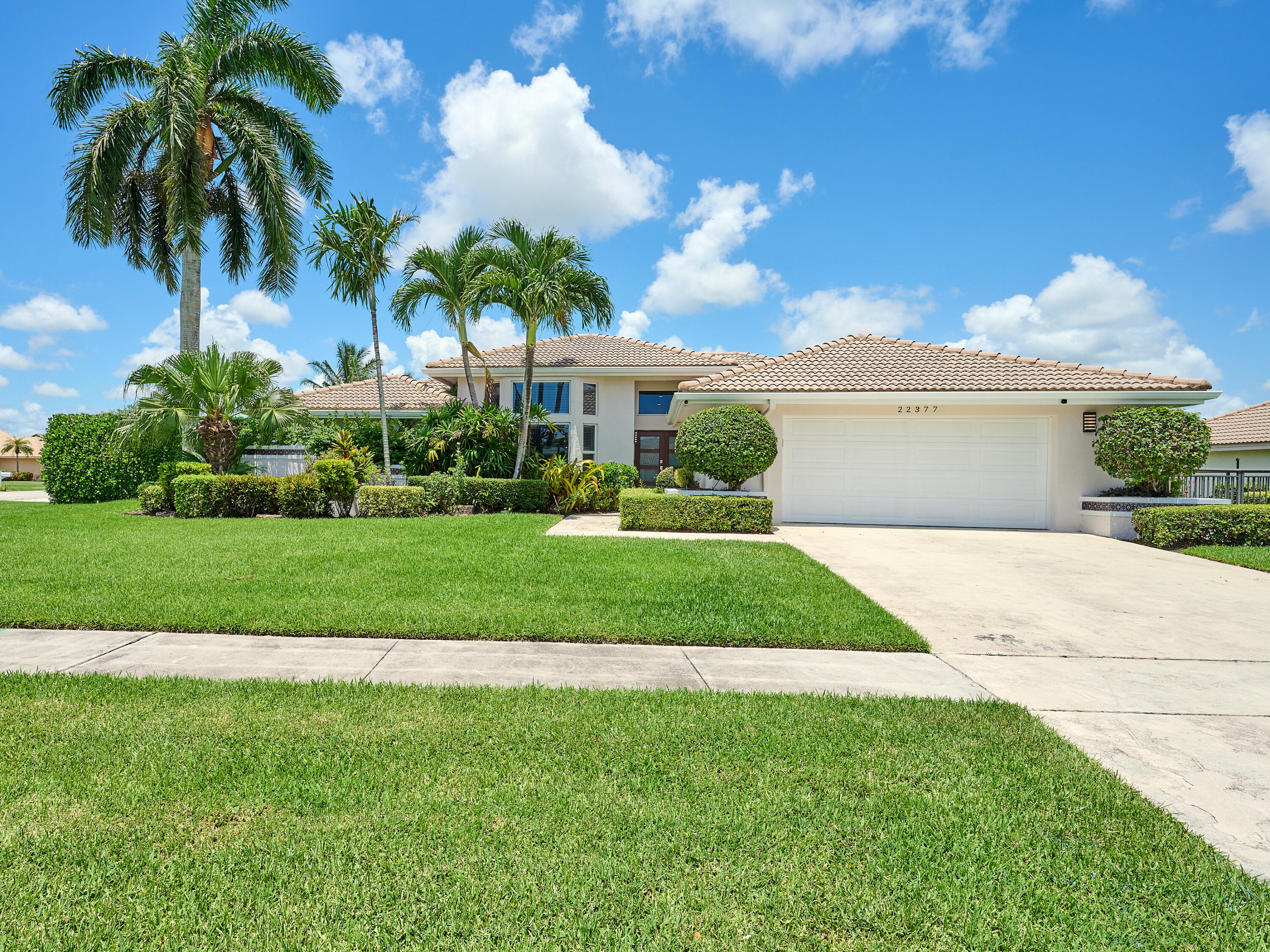 22377 Boyaca Avenue Boca Raton, FL 33433 - Photo 2 of 57 C PYL 196_HDR