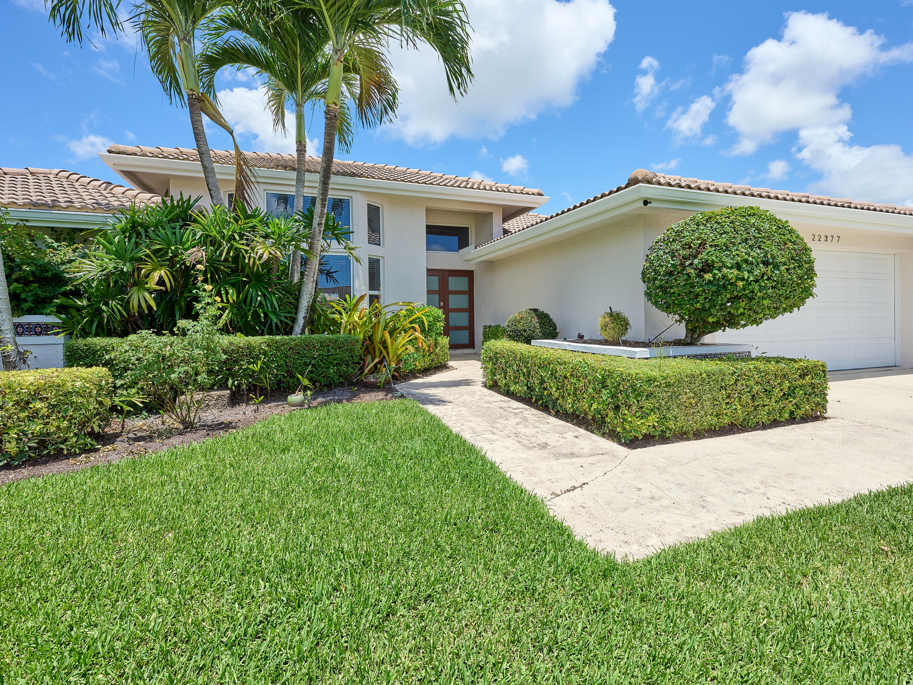 22377 Boyaca Avenue Boca Raton, FL 33433 - Photo 4 of 57 C PYL 211_HDR