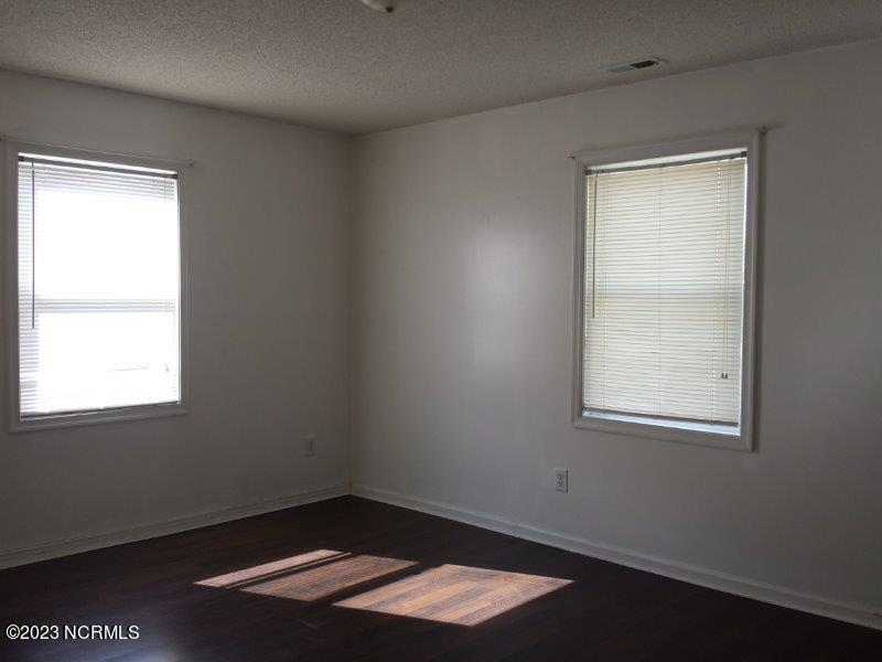 116 Raintree Elizabeth City, NC 27909 - Photo 7 of 8 20160321_103452