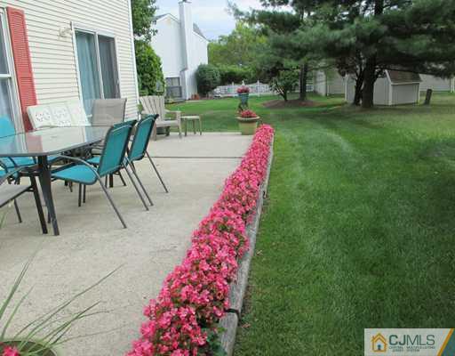 57 Rice Run East Brunswick, NJ 08816 - Photo 16 of 18 Gallery Image 16
