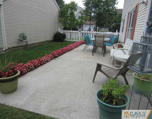 57 Rice Run East Brunswick, NJ 08816 - Photo 17 of 18 Gallery Image 17
