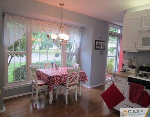 57 Rice Run East Brunswick, NJ 08816 - Photo 7 of 18 Gallery Image 7