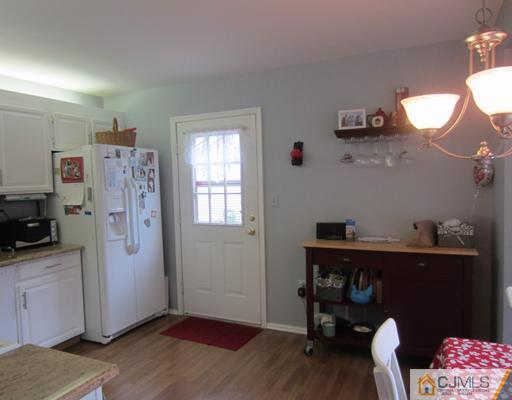 57 Rice Run East Brunswick, NJ 08816 - Photo 9 of 18 Gallery Image 9