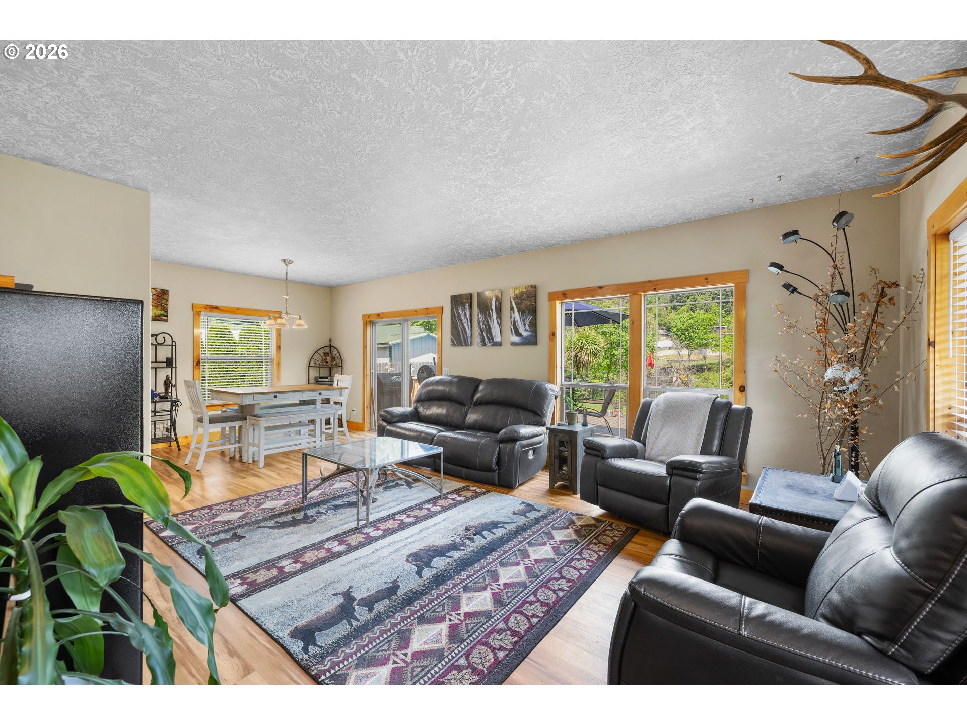 210 Southeast Whitten Road Mill City, OR 97360 - Photo 11 of 48