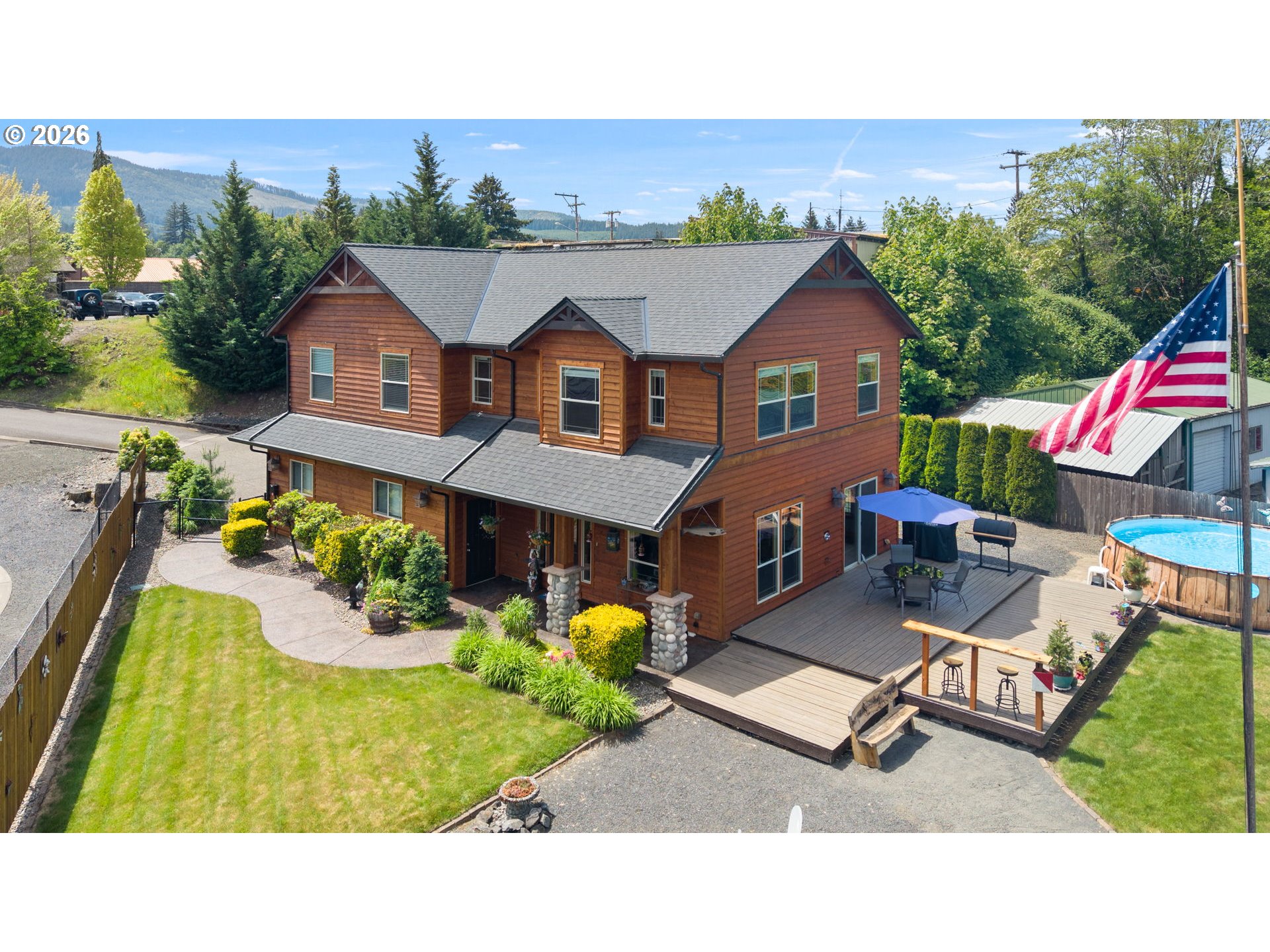 210 Southeast Whitten Road Mill City, OR 97360 - Photo 2 of 48