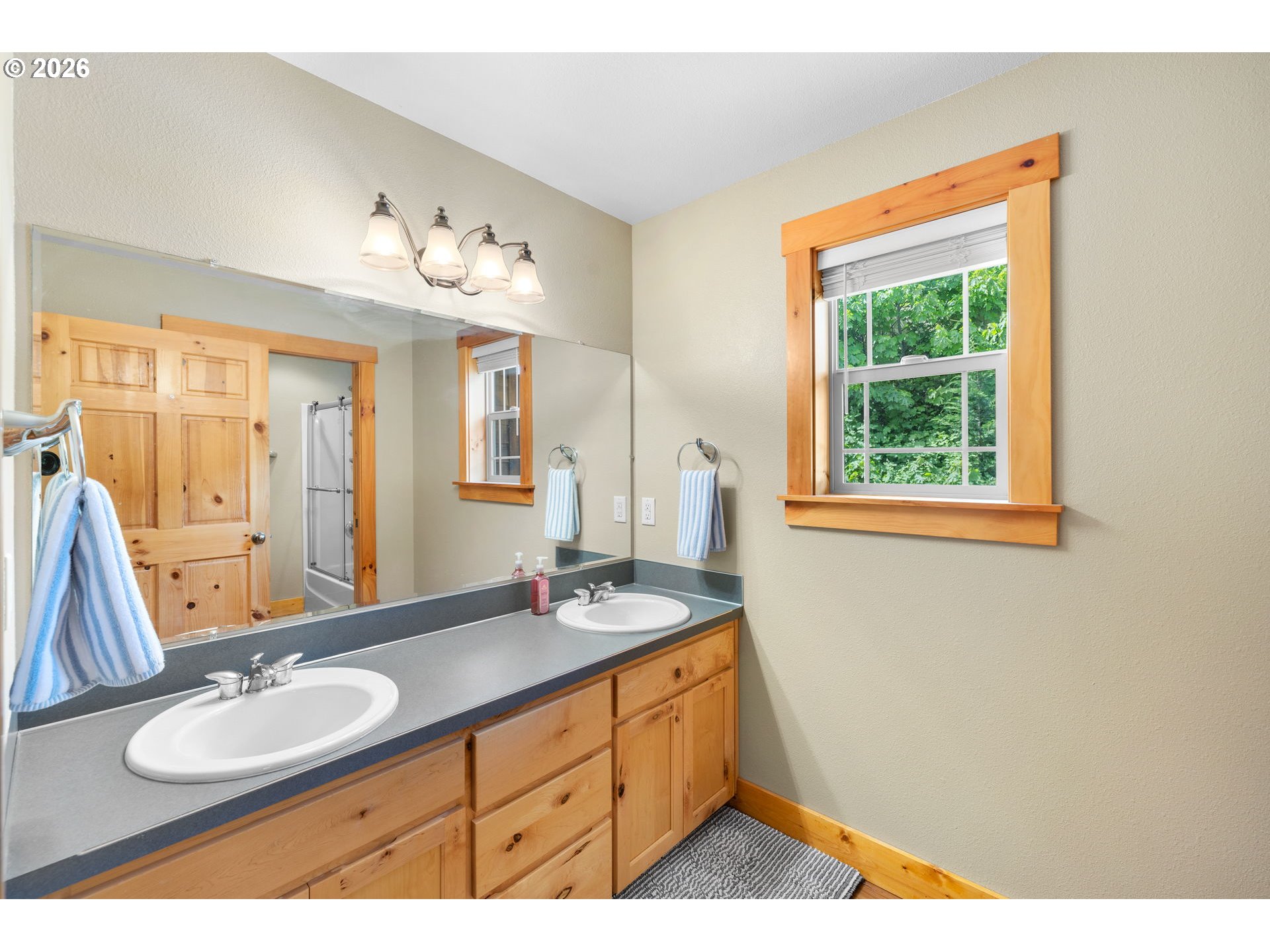 210 Southeast Whitten Road Mill City, OR 97360 - Photo 31 of 48
