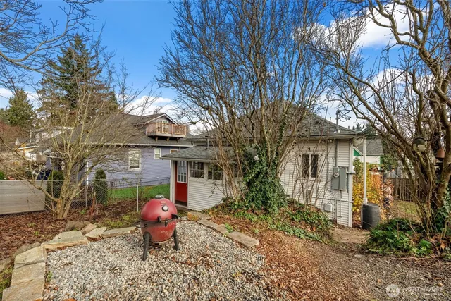 $385,000 | 3630 East J Street, Tacoma, WA 98404