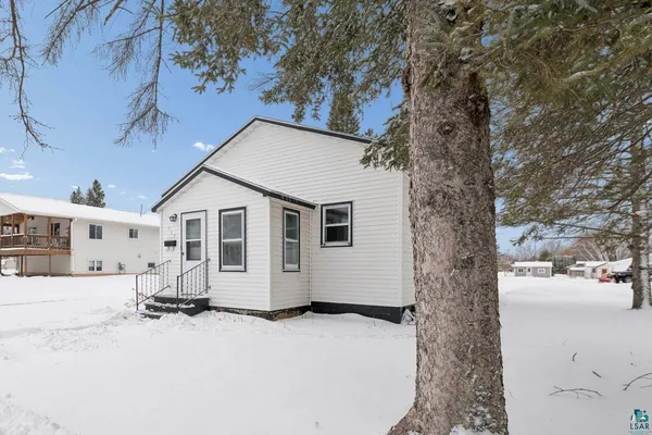 $120,000 | 515 North 14th Avenue East, Ashland, WI 54806