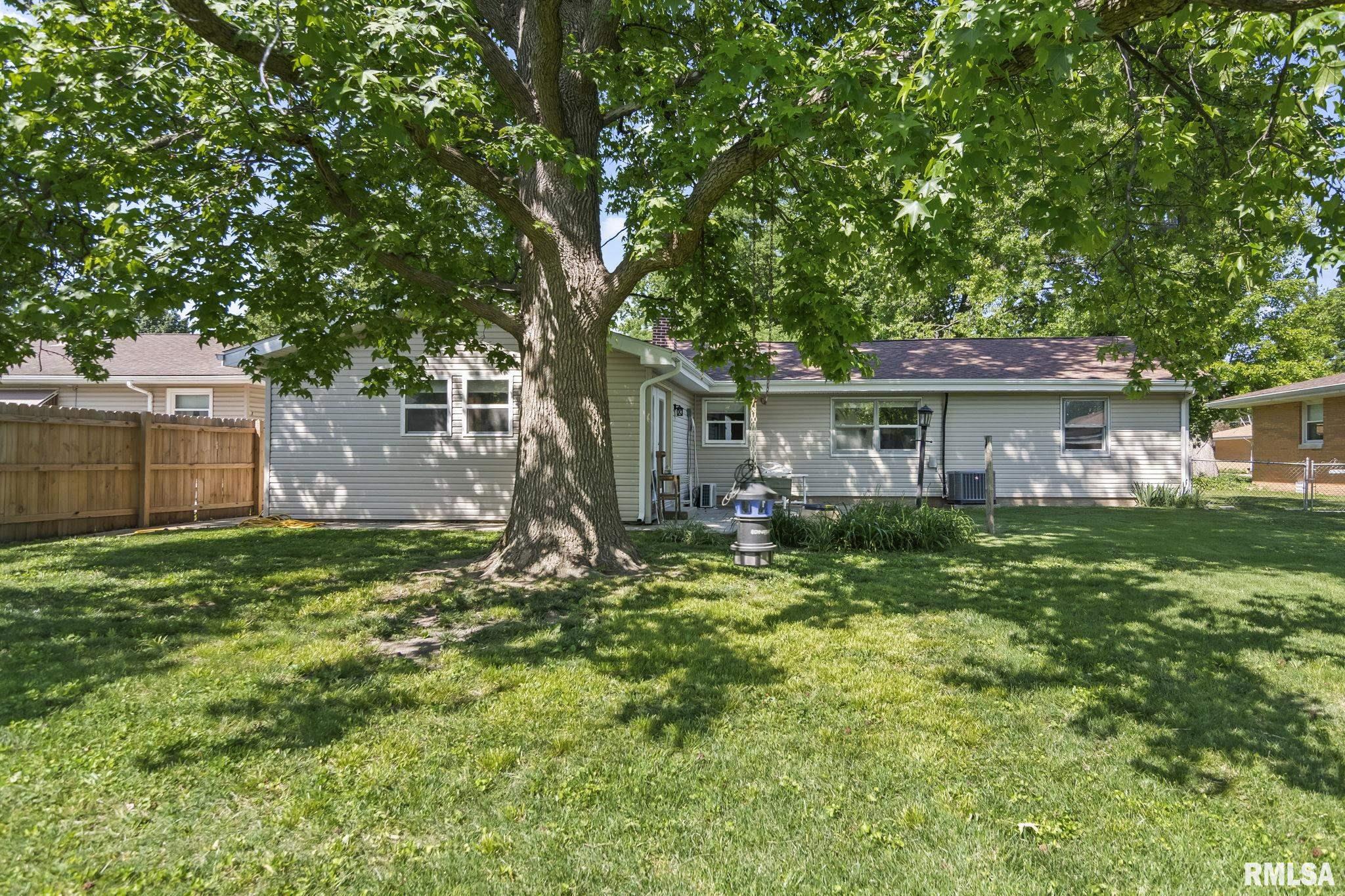 71 Radcliff Road Springfield, IL 62703 - Photo 27 of 32