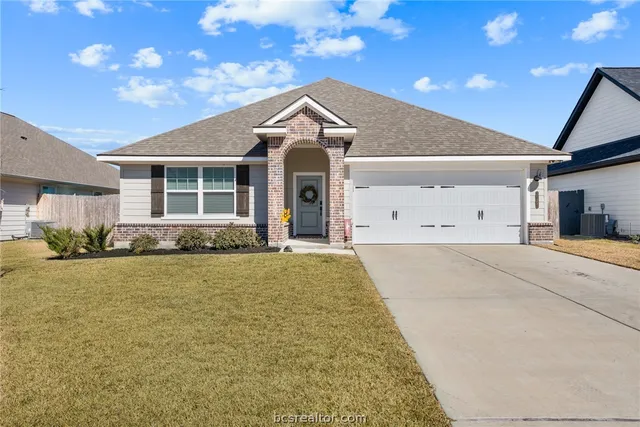 $330,000 | 3165 Charge Lane, Bryan, TX 77808
