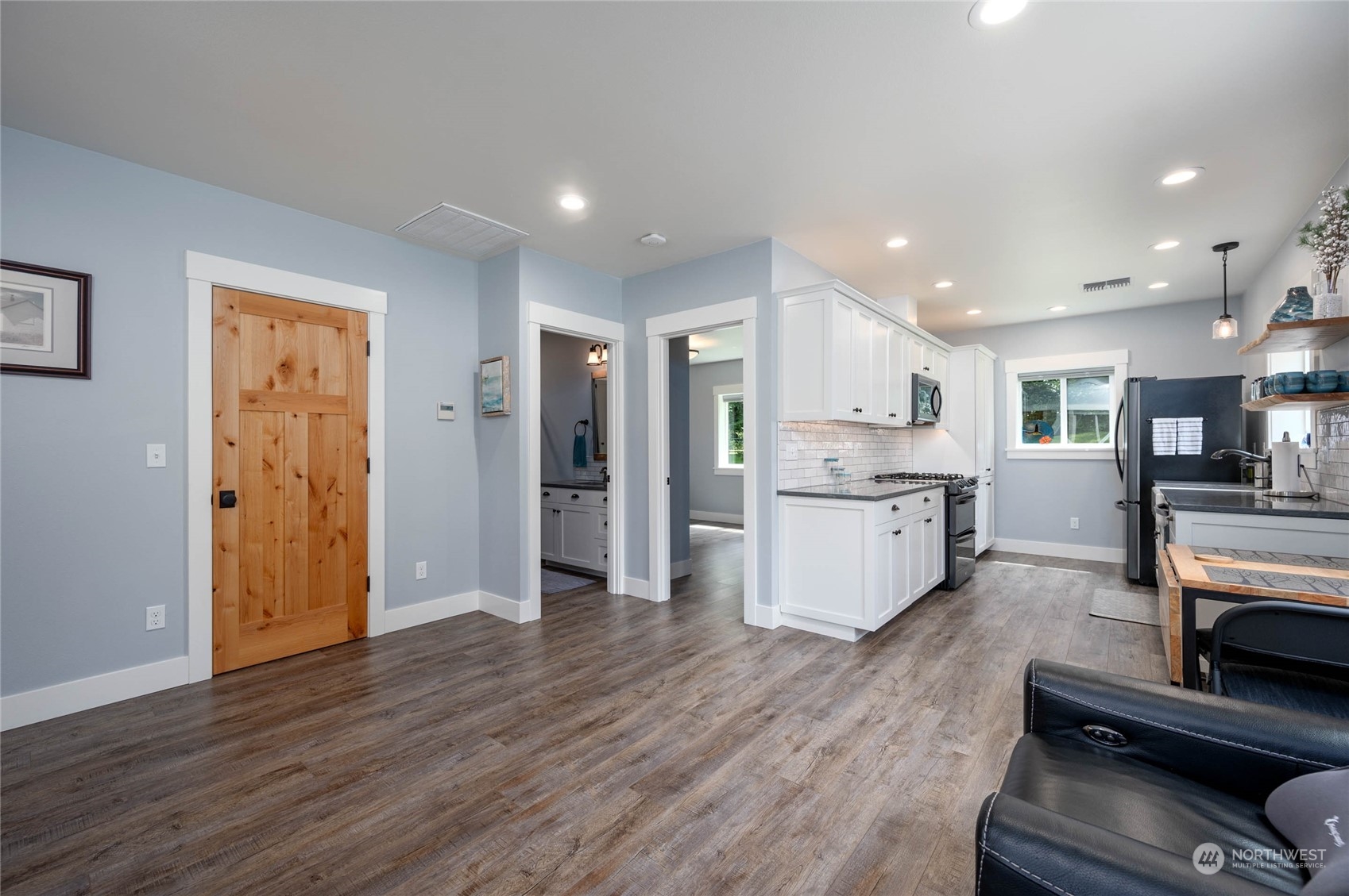 4976 Mercer Road Bow, WA 98232 - Photo 8 of 24 Gallery Image 8