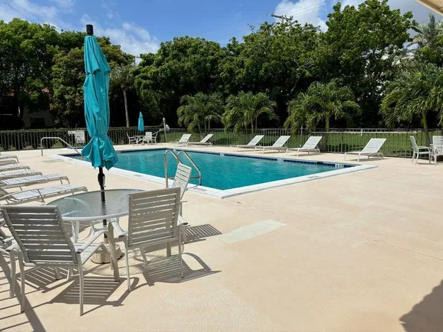 $2,150 | 3000 Florida Boulevard, Unit 203D, Delray Beach, FL 33483