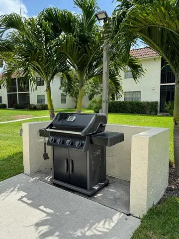 $2,150 | 3000 Florida Boulevard, Unit 203D, Delray Beach, FL 33483