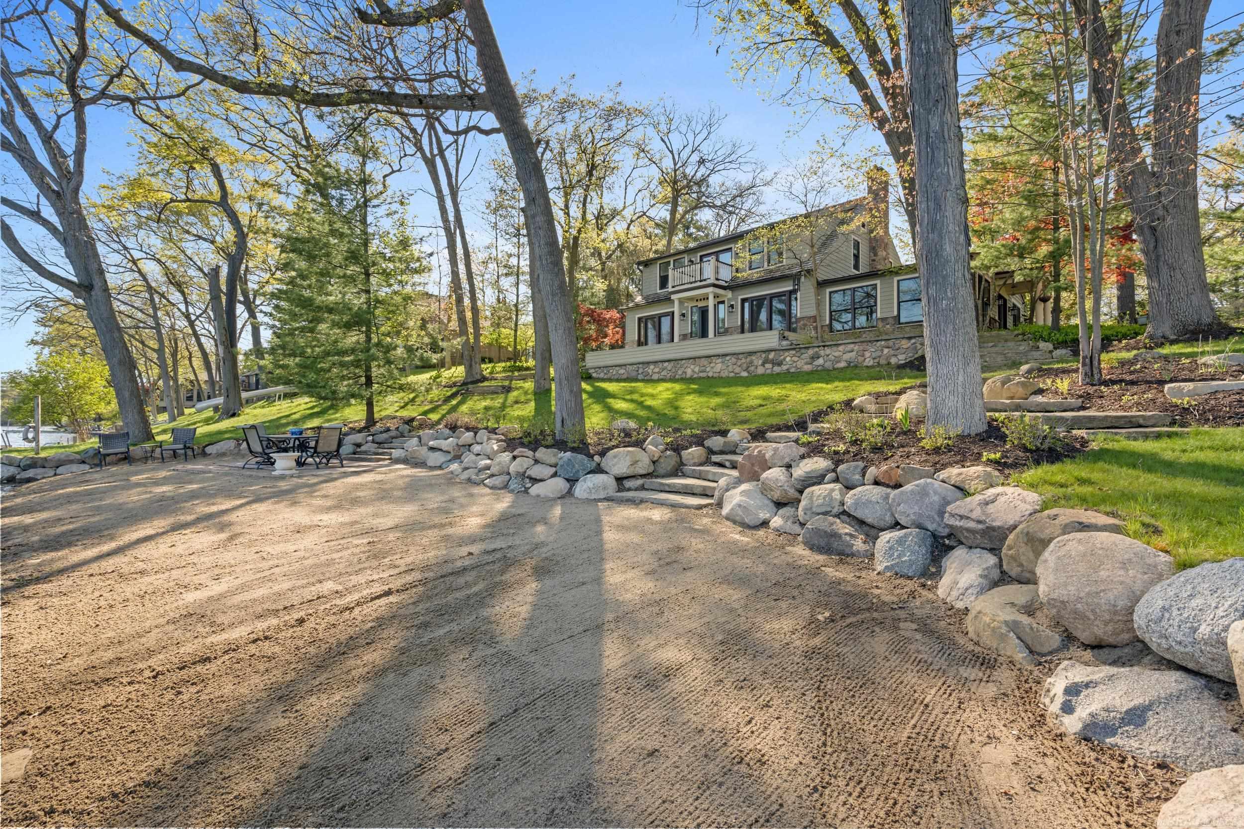1071 Nakomis Road Lake Orion, MI 48362 - Photo 56 of 71