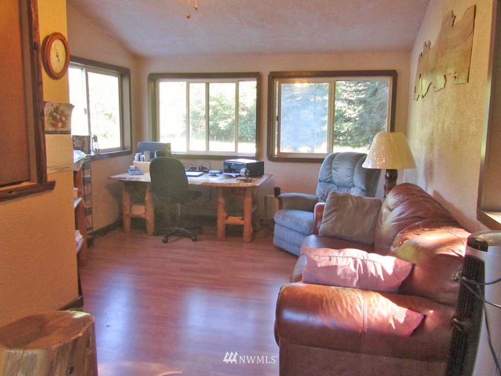 128 Blakely Road Randle, WA 98377 - Photo 11 of 24 Gallery Image 11