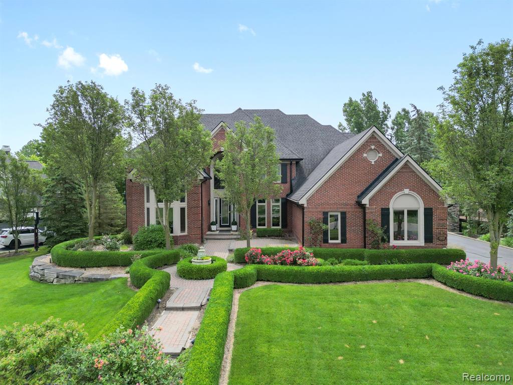 1951 Vinsetta Court Rochester, MI 48306 - Photo 1 of 1 Gallery Image 1