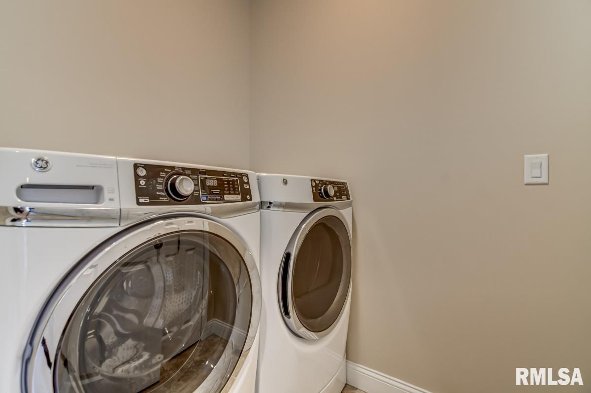 24625 Brookwood Hills Road Athens, IL 62613 - Photo 28 of 49 Gallery Image 28