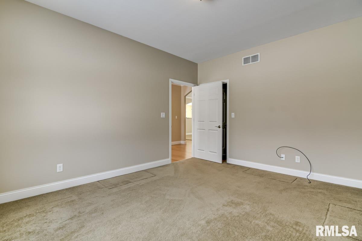 24625 Brookwood Hills Road Athens, IL 62613 - Photo 29 of 49 Gallery Image 29