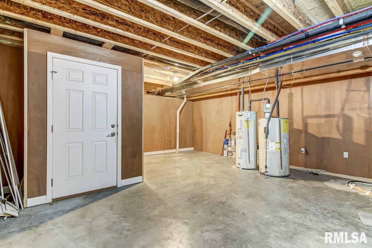 24625 Brookwood Hills Road Athens, IL 62613 - Photo 42 of 49 Gallery Image 42