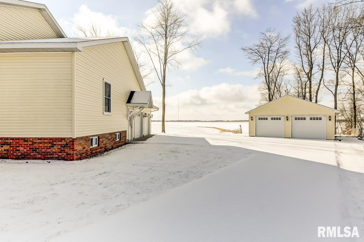 24625 Brookwood Hills Road Athens, IL 62613 - Photo 47 of 49 Gallery Image 47