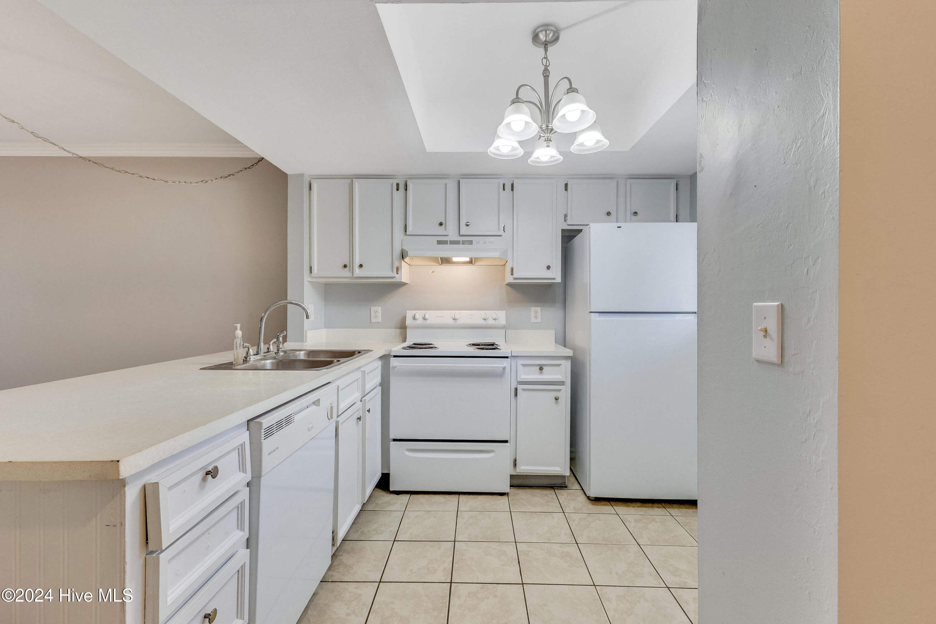4541 Holly Tree Road Wilmington, NC 28412 - Photo 8 of 26 4541 Holly Tree Rd-print-009-005-Kitchen