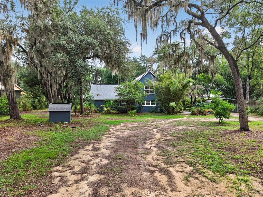 104 Long Pond Way Hawthorne, FL 32640 - Photo 3 of 76