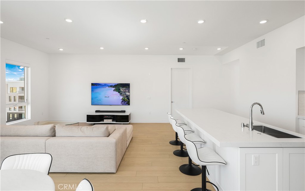 3700 Rivington Irvine, CA 92612 - Photo 6 of 60