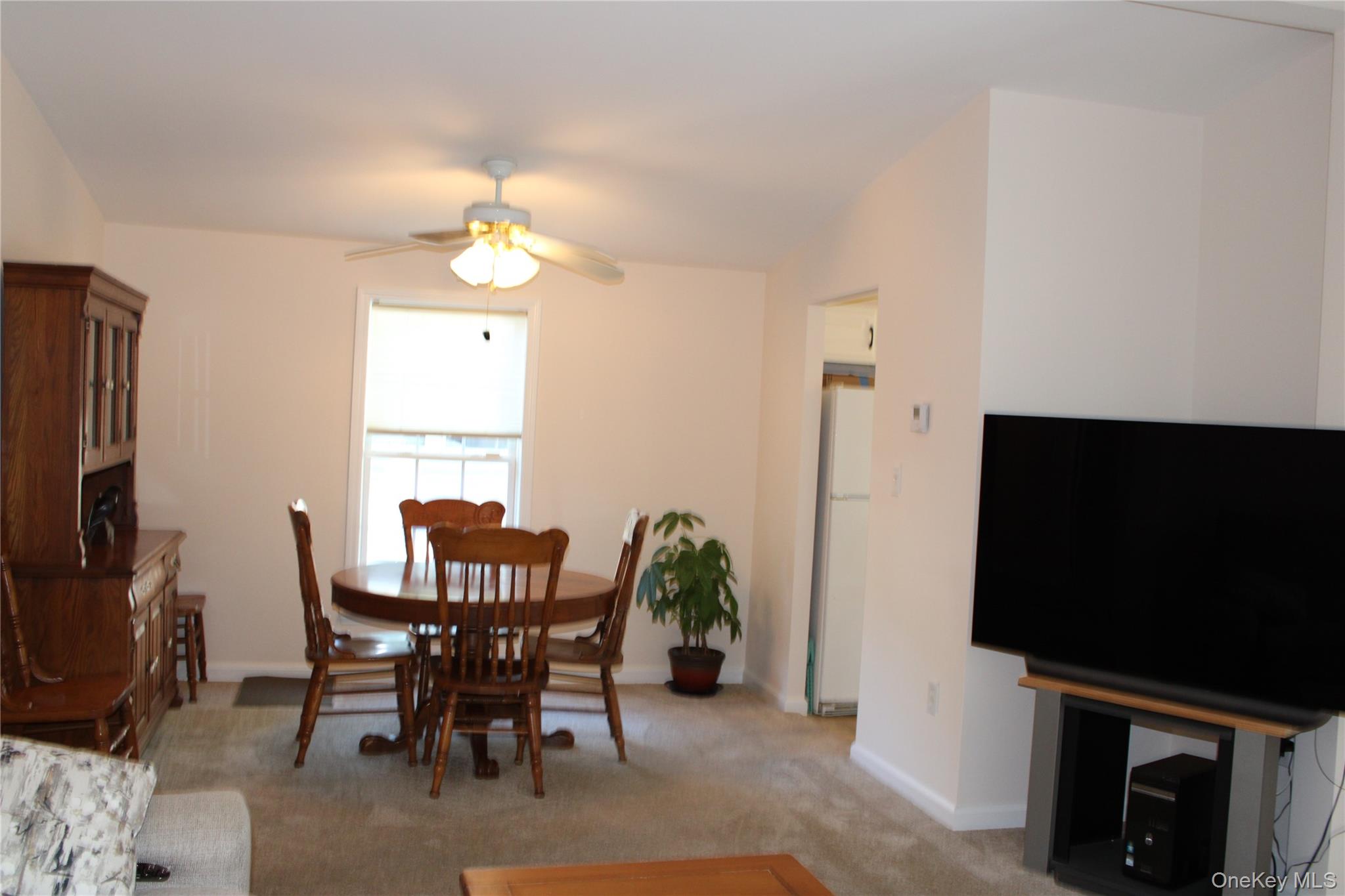 1661 Old Country Road, Unit 77 Riverhead, NY 11901 - Photo 11 of 30 Gallery Image 11