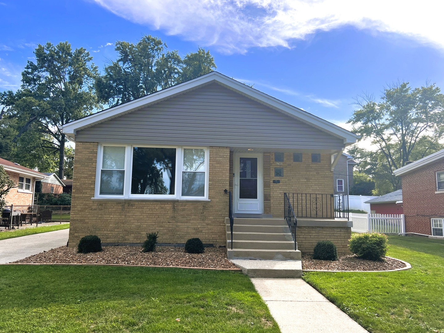 1741 Evergreen Road Homewood, IL 60430 - Photo 2 of 18