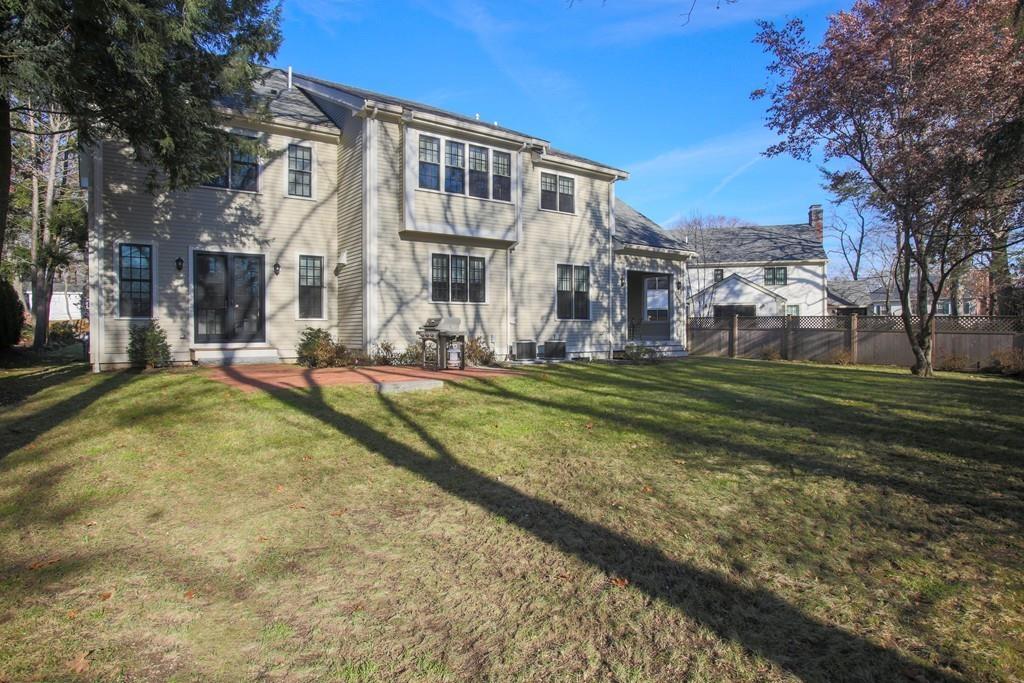 8 Beresford Road Brookline, MA 02467 - Photo 13 of 14