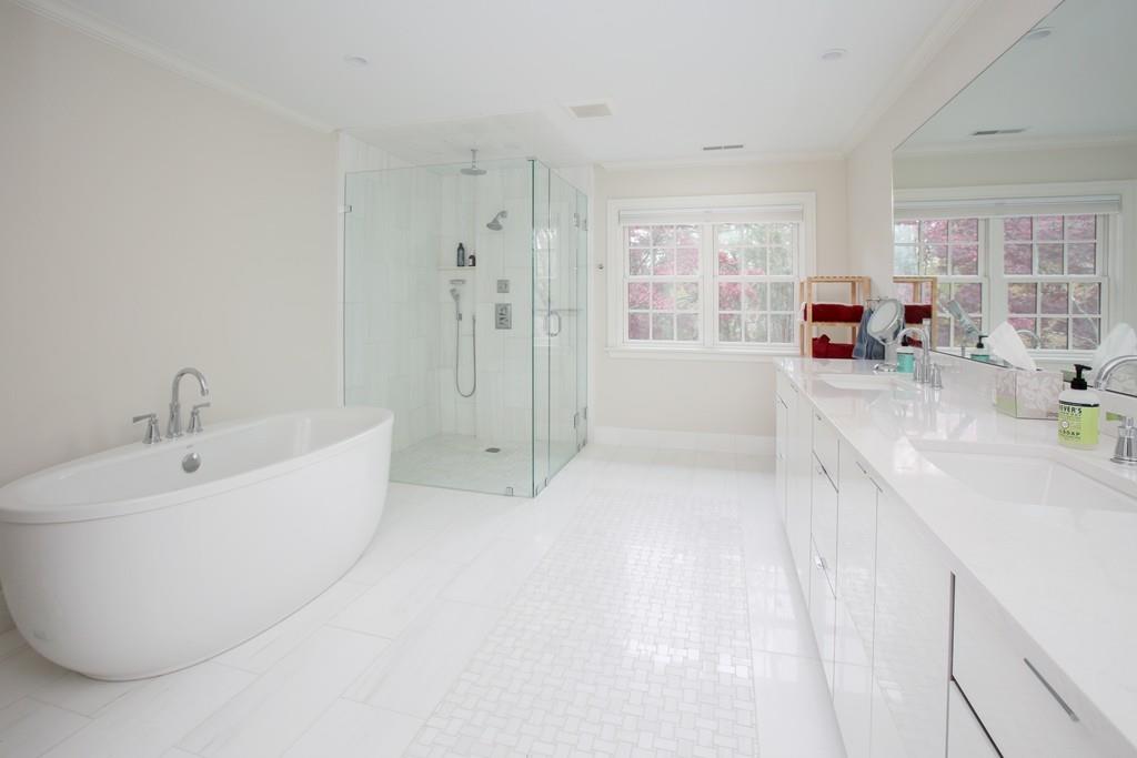 8 Beresford Road Brookline, MA 02467 - Photo 9 of 14