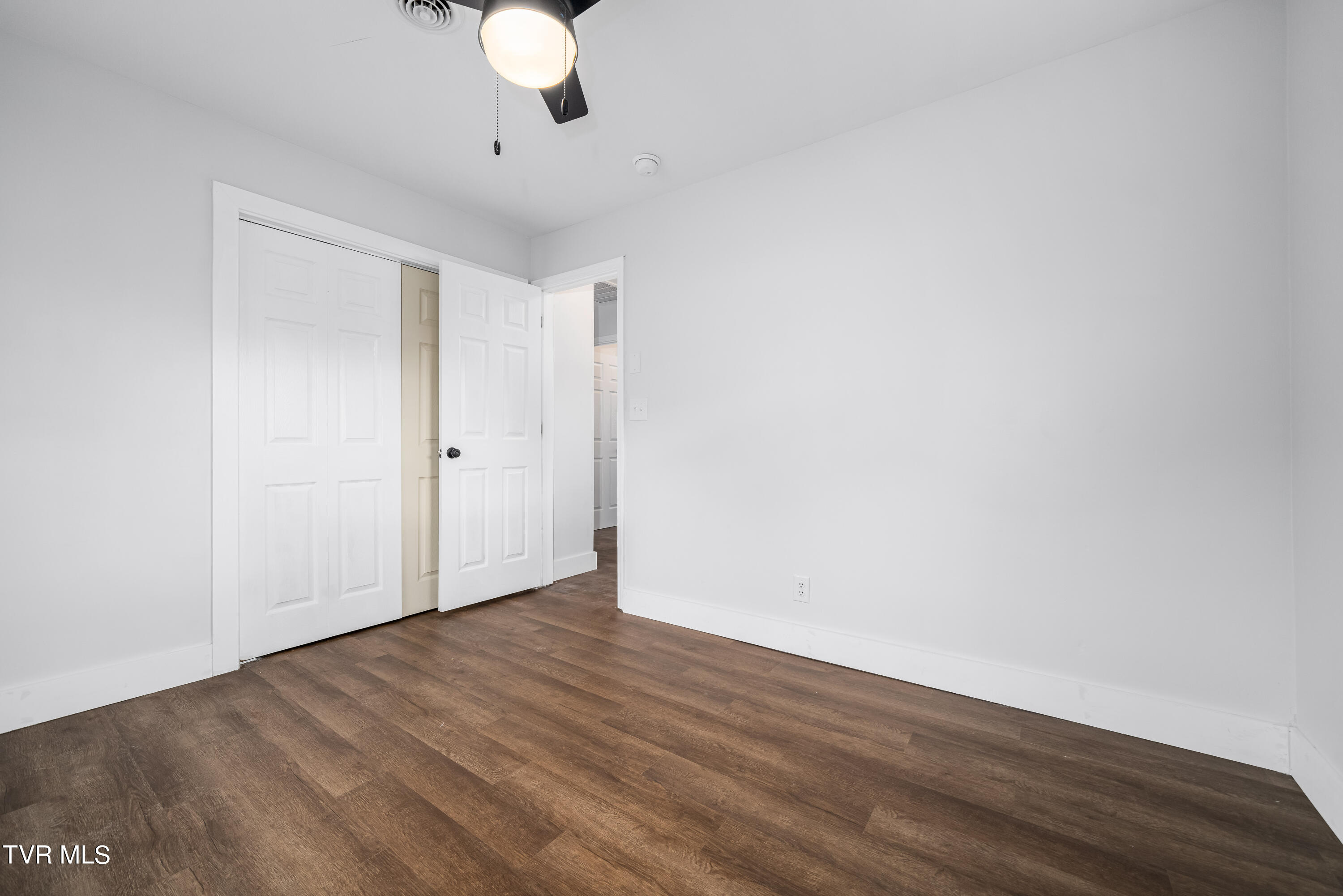 529 Bays View Road Kingsport, TN 37660 - Photo 36 of 52 529 Bays View Rd (35 of 52)