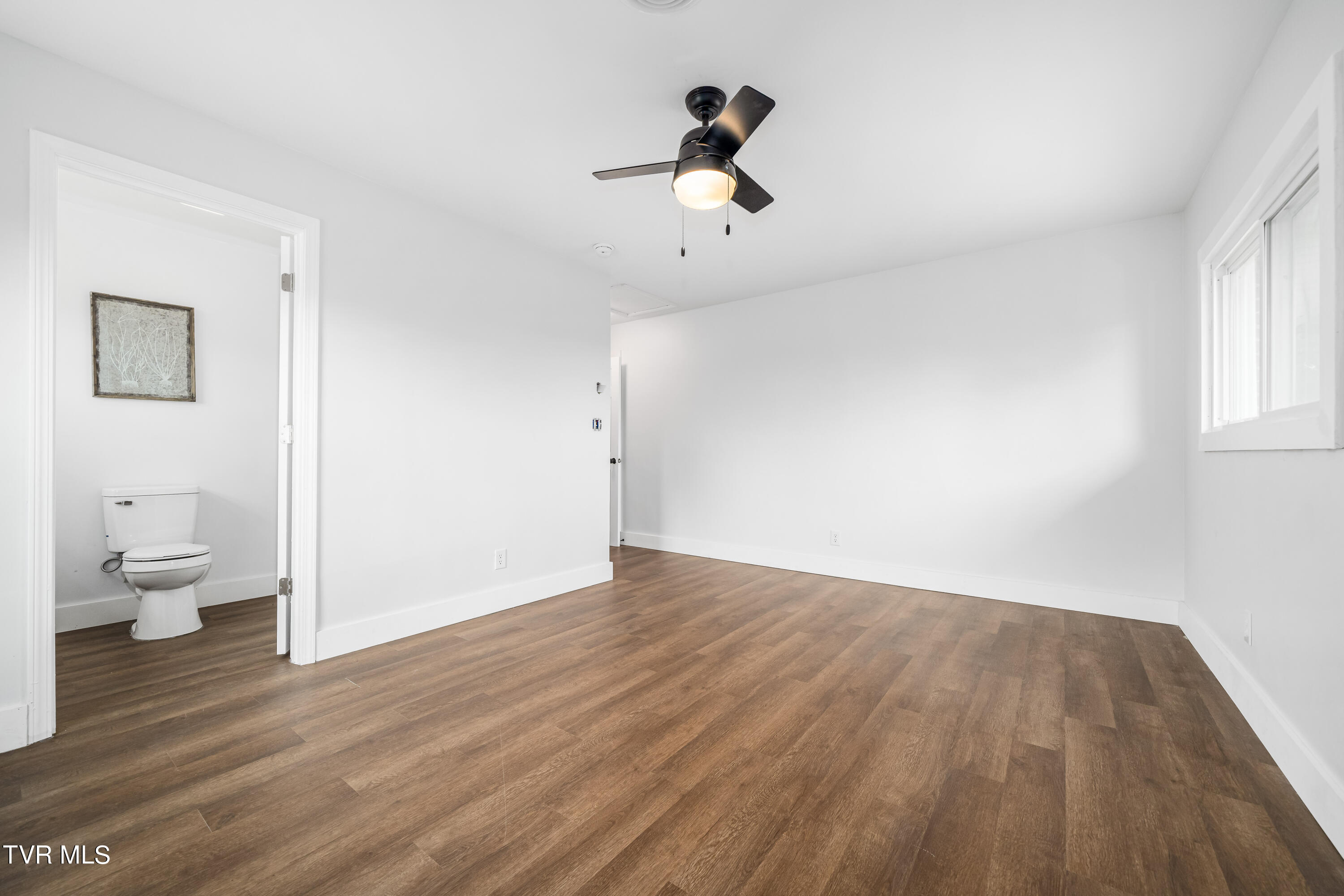 529 Bays View Road Kingsport, TN 37660 - Photo 38 of 52 529 Bays View Rd (37 of 52)