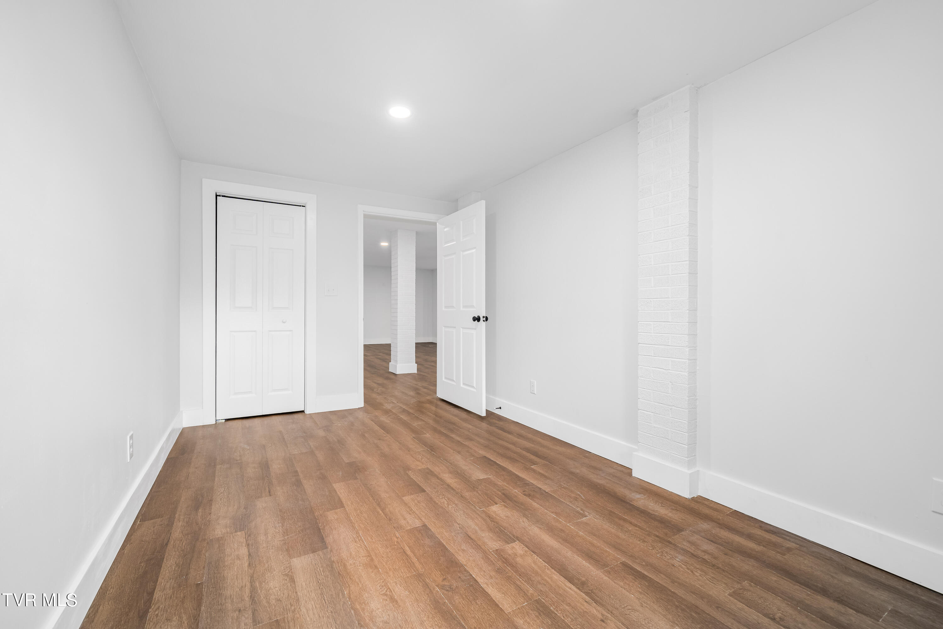 529 Bays View Road Kingsport, TN 37660 - Photo 45 of 52 529 Bays View Rd (44 of 52)
