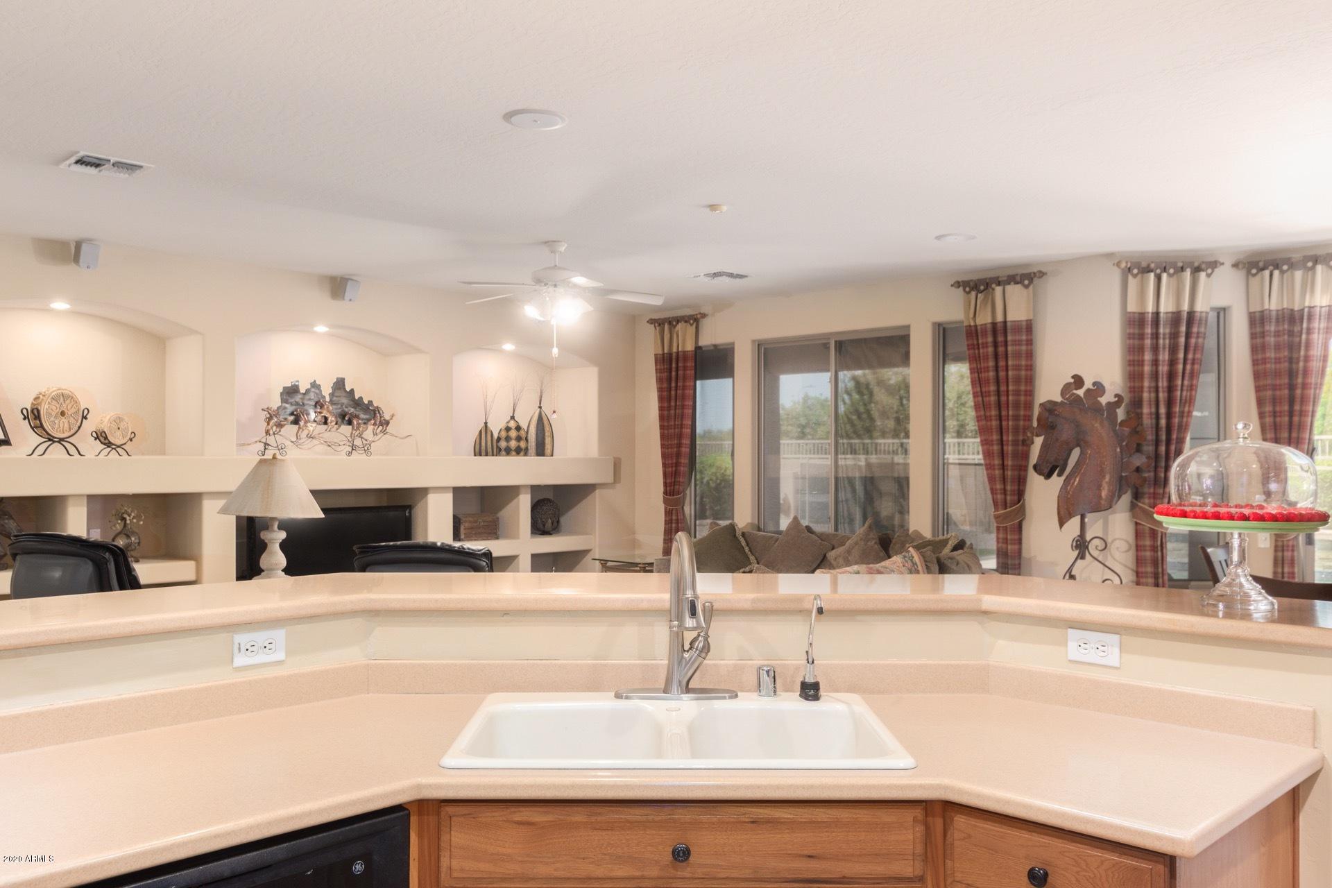 2526 West Apollo Road Phoenix, AZ 85041 - Photo 11 of 25 0013-Apollo (12)