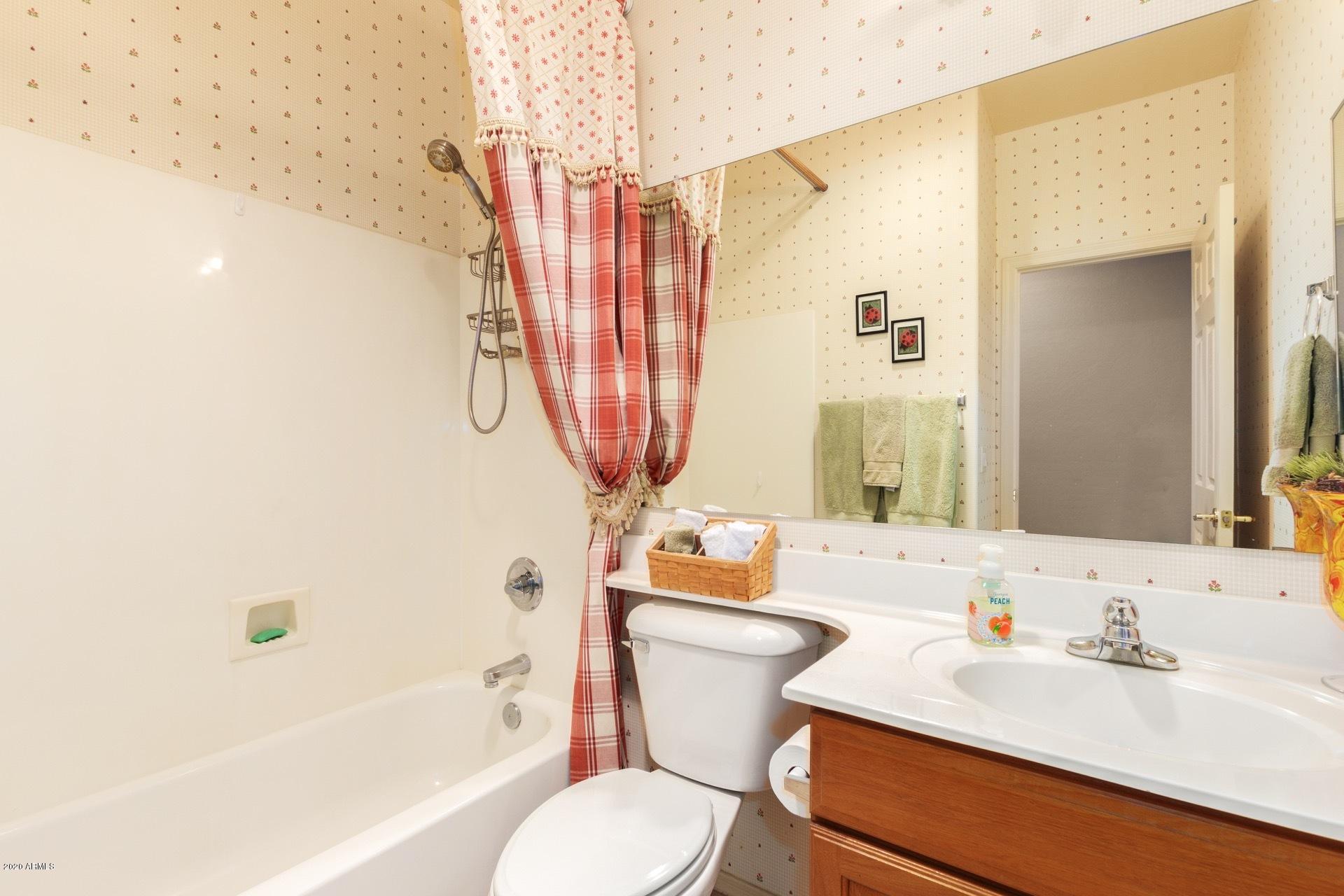 2526 West Apollo Road Phoenix, AZ 85041 - Photo 15 of 25 0017-Apollo (16)