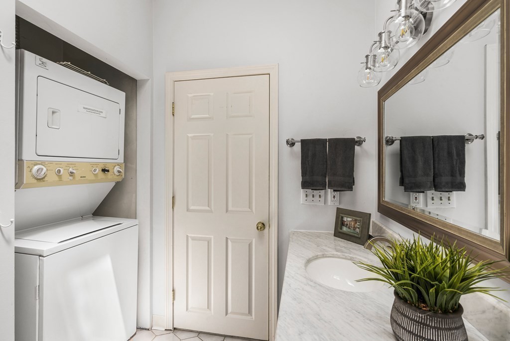 23 Chestnut Street, Unit 5 Chelsea, MA 02150 - Photo 11 of 19