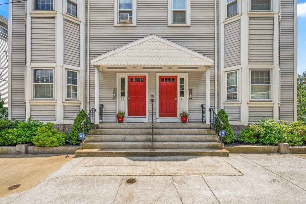 23 Chestnut Street, Unit 5 Chelsea, MA 02150 - Photo 9 of 19