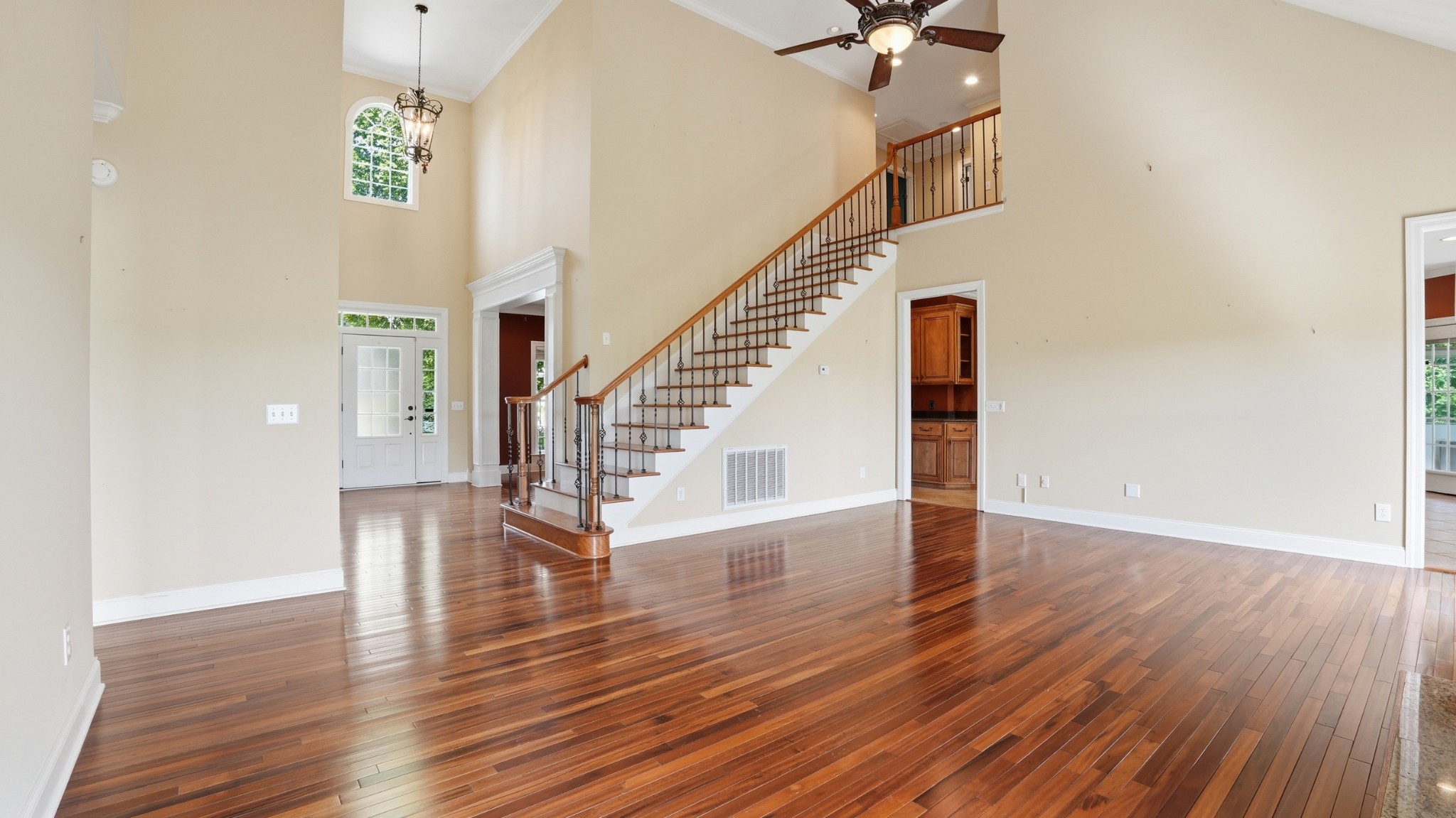 292 Ridgecrest Drive Winchester, TN 37398 - Photo 8 of 62 a view of entryway and hall with wooden floor