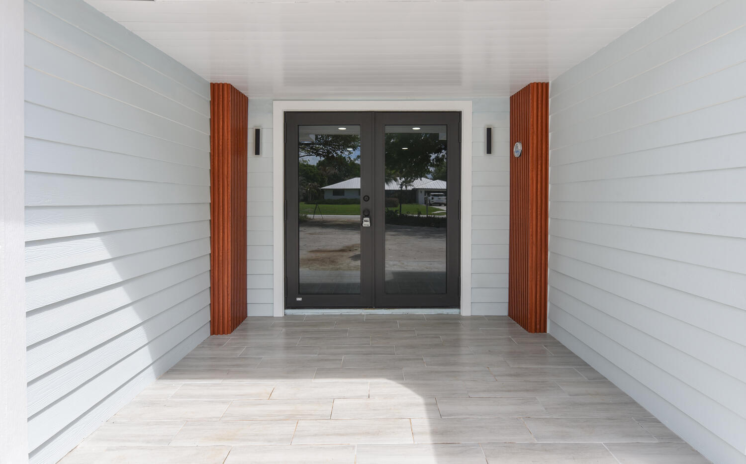 8587 Southwest 18th Avenue Stuart, FL 34997 - Photo 5 of 39 a view of interior space