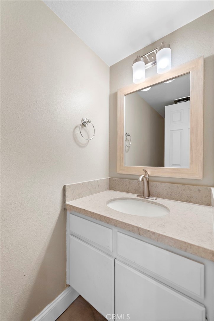 8 Rocky Glen Irvine, CA 92603 - Photo 12 of 29