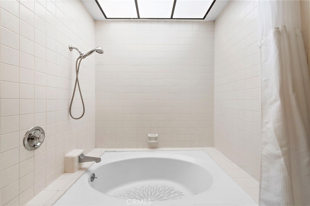 8 Rocky Glen Irvine, CA 92603 - Photo 17 of 29