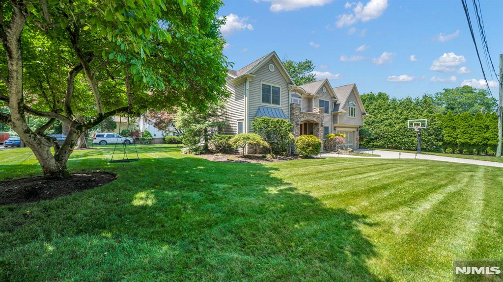 26 Devonshire Road Cresskill, NJ 07626 - Photo 40 of 47
