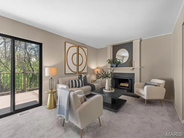 $425,000 | 1802 Chelmsford Drive, St. Louis, MO 63146