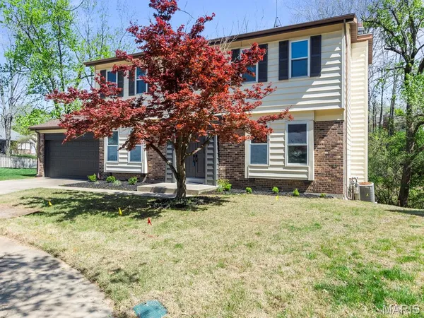 $425,000 | 1802 Chelmsford Drive, St. Louis, MO 63146