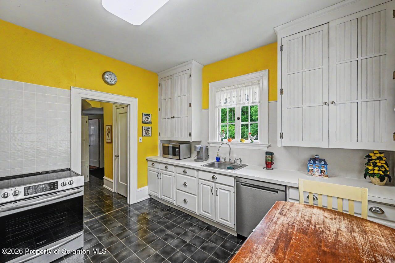45 Church Hill Road Dalton, PA 18414 - Photo 22 of 59 Kitchen