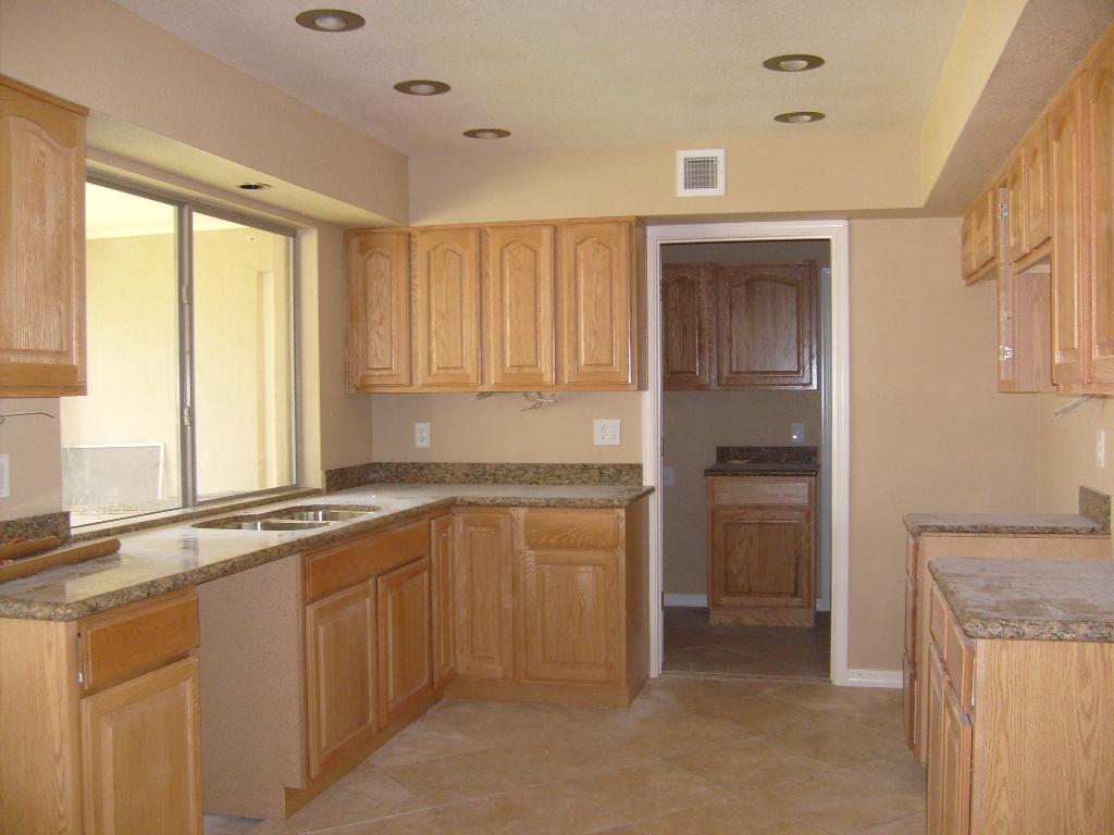 2530 East Mountain View Road Phoenix, AZ 85028 - Photo 3 of 5 Kitchen