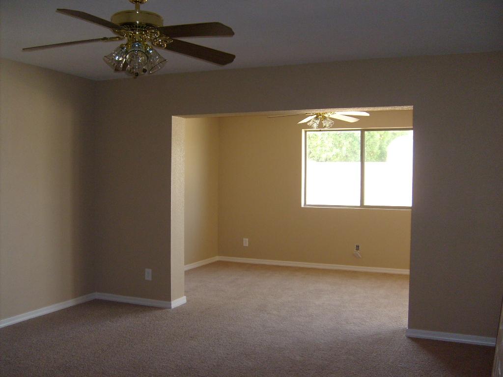 2530 East Mountain View Road Phoenix, AZ 85028 - Photo 5 of 5 Master bedroom/sitting room